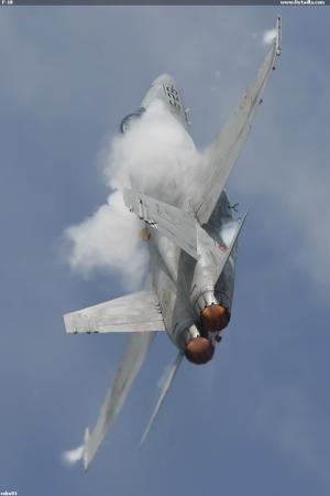  F-18