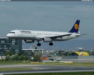 Lufthansa D-ASV