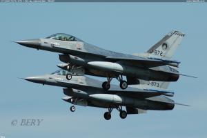 2 F-16AM J-872, -873 / 323. sq., Leeuwarden - RNLAF