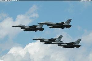 4x F-16 Italy Air Force  Parada :)